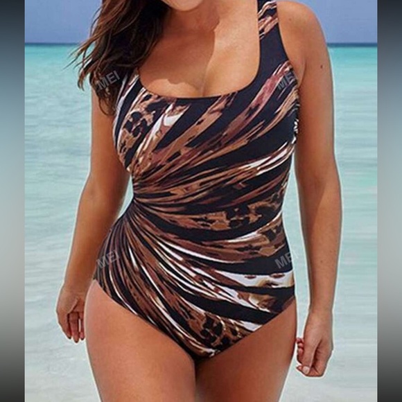 🆕 Curvy Swimsuit!!! Criss Cross Back …Plus Size 4X…Brand NEW!!! - Picture 1 of 7